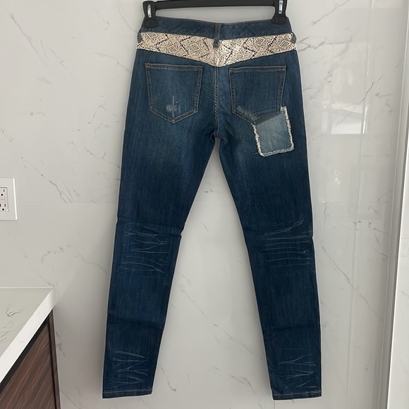 Free people patch/distressed Jeans - Picture 6 of 10